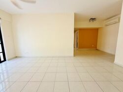 Park East (D15), Condominium #504039181